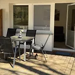 Ferienglueck Im Doppelhaus- 60 M Zum Haus 2 Hébergement de vacances Karlshagen