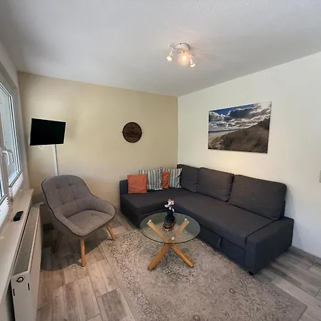 Ferienglueck Im Doppelhaus- 60 M Zum Haus 2 Prázdninový dům *